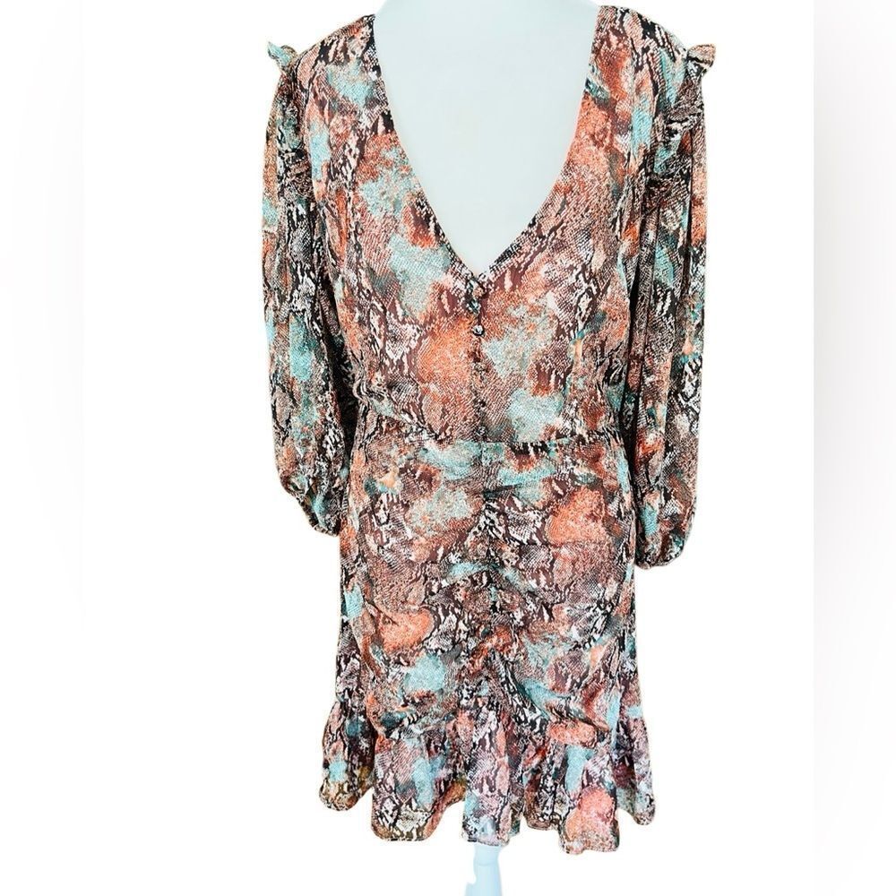 Sugar + Lips Snakeskin print v neck button front, ruffle bottom & sleeves, sz M.